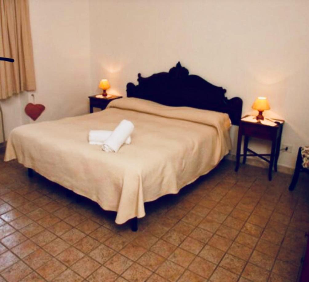 Agriturismo Nuova Fattoria Bed and Breakfast Borgo Sabotino Esterno foto