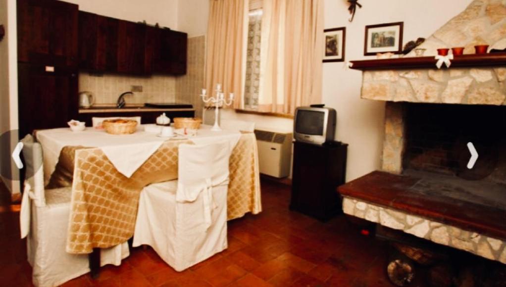 Agriturismo Nuova Fattoria Bed and Breakfast Borgo Sabotino Esterno foto